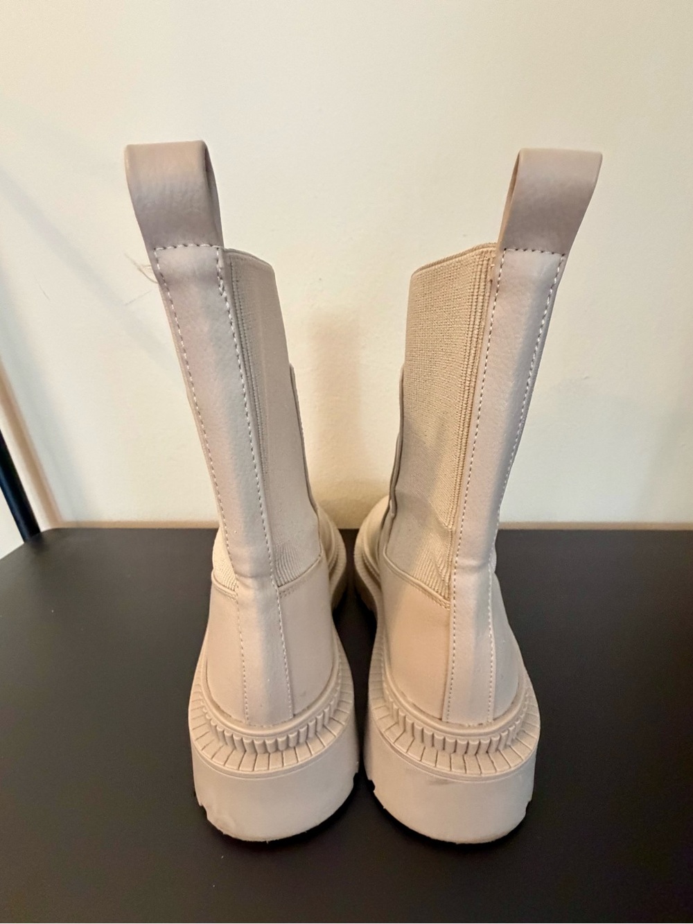 Mango Ribbed Panel Chelsea Boots - Picture 2 of 6